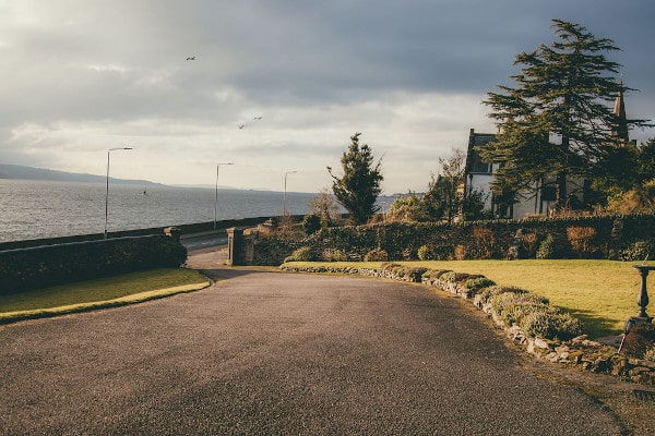 Vows with views